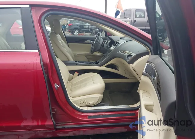 3LN6L2LU5ER831640: 44045033