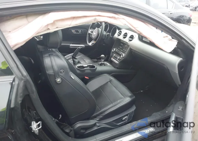 1FA6P8TH2F5317317: 44045125