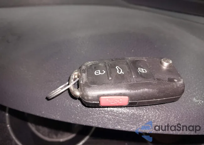 3VWDB7AJ8HM208211: 44045175