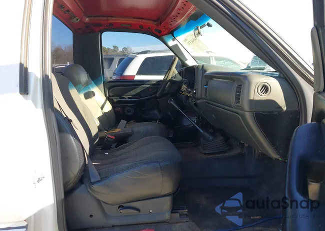 1GCEC14W02Z117657: 44044331