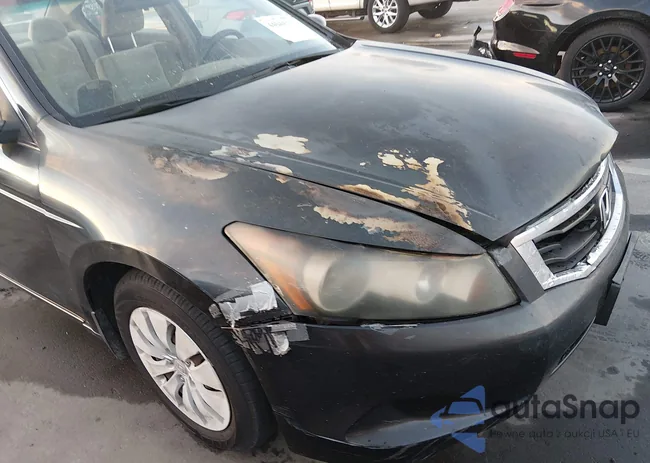 1HGCP26308A002697: 44044337