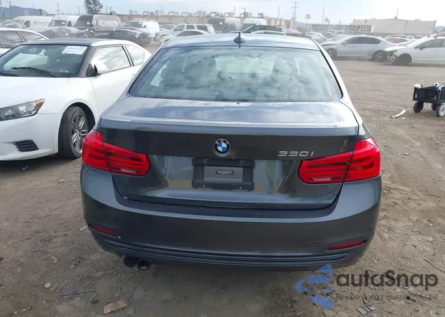 WBA8B9C56JEE81143: 44044341