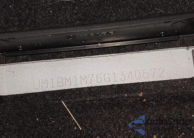 JM1BM1M76G1340672: 44044355