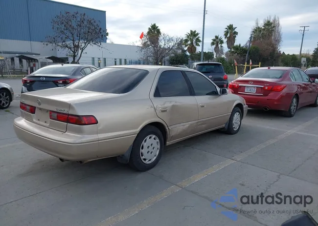 JT2BG22K7W0221174: 44044364