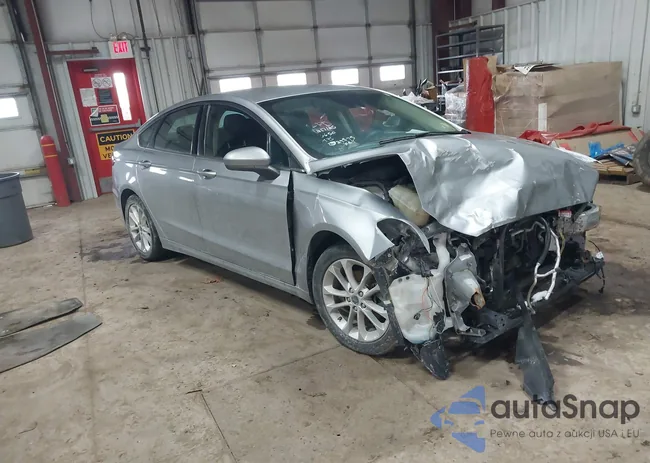 3FA6P0HD2LR256650: 44044396