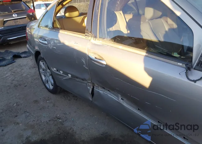 WDBUF87X58B328093: 44044470