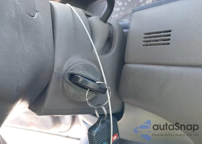 1LNHM82W5YY915443: 44044530