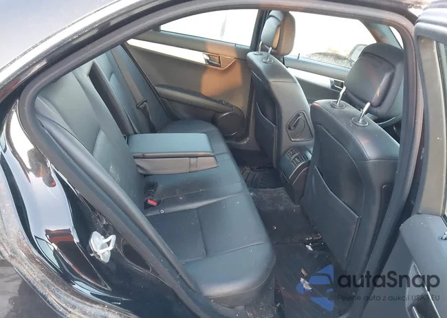 WDDGF81X38F099239: 44044534