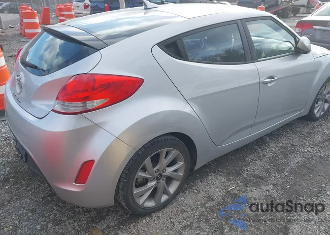 KMHTC6AD2HU307906: 44044555