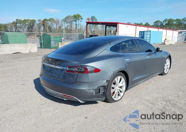 5YJSA1DN9DFP25296: 44044577