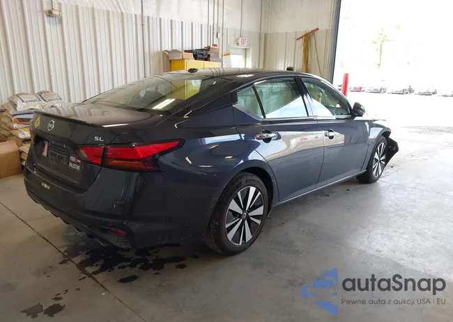 1N4BL4EV9LC217437: 44044584