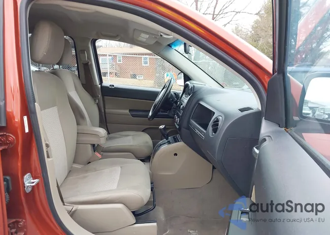 1C4NJDEB3CD599817: 44044616