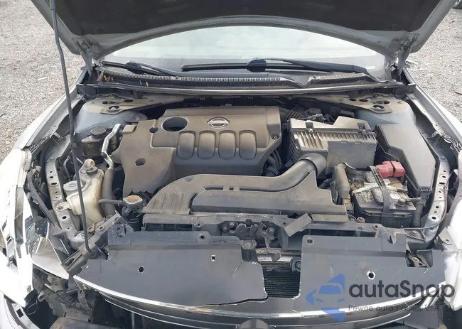 1N4AL2AP4BC113301: 44045645