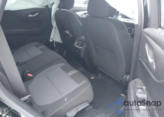 3GNKBHR48PS151377: 44045710