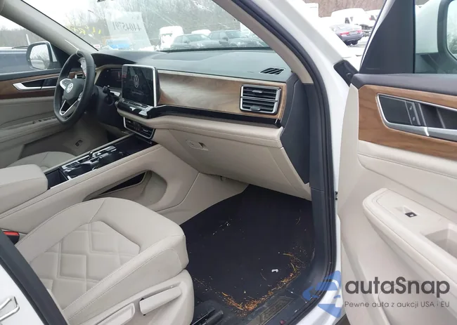 1V2KR2CA8SC568740: 44045791