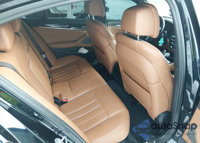 WBAJB9C56JB286580: 44045842