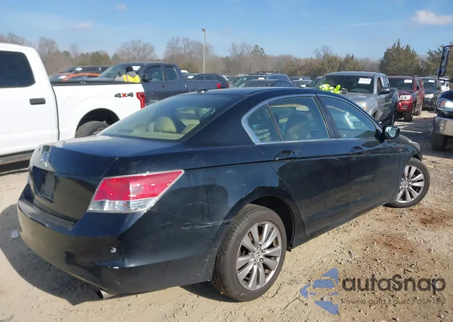 1HGCP2F84AA063178: 44045968