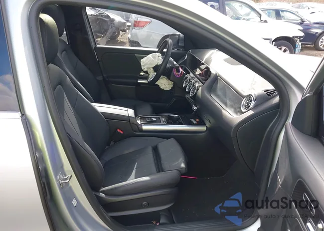 W1N4N4HB3SJ656148: 44046020