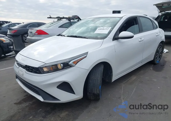 3KPF24AD8PE575946: 44046112