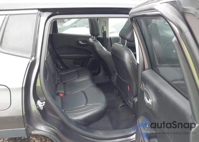 3C4NJDDBXJT129471: 44046205