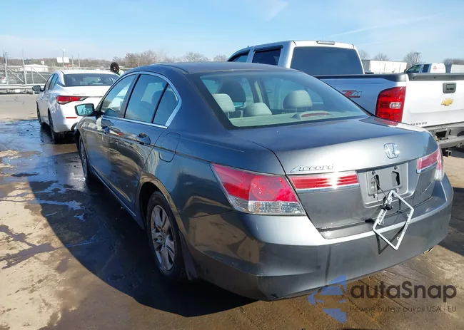 1HGCP2F48CA240203: 44045353