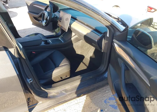 5YJ3E1EC6PF637395: 44045375