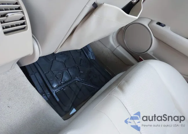 WDDGF4HB6CA610080: 44045408