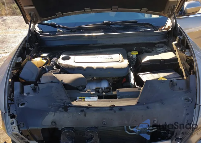 1C4PJLCB4HW662215: 44045425