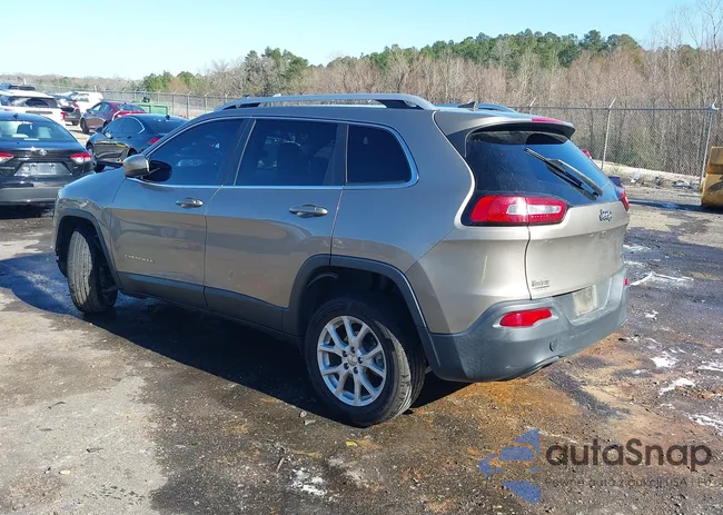 1C4PJLCB4HW662215: 44045425