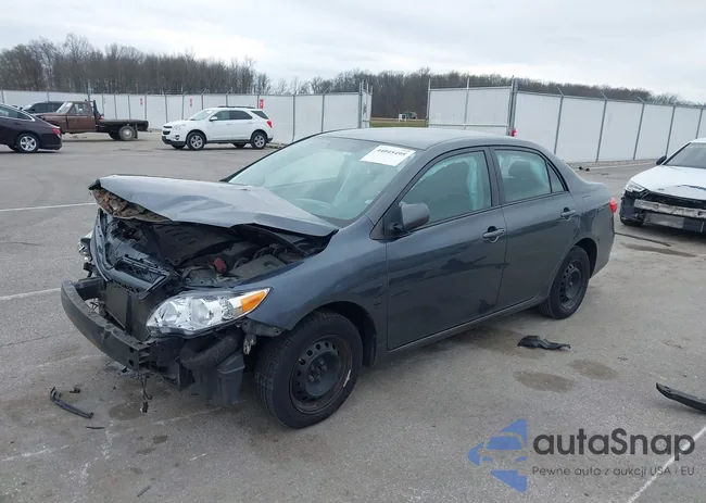 2T1BU4EE4BC736229: 44045495