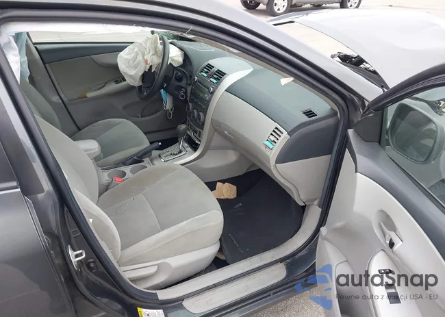 2T1BU4EE4BC736229: 44045495