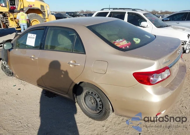 JTDBU4EEXB9151001: 44045498