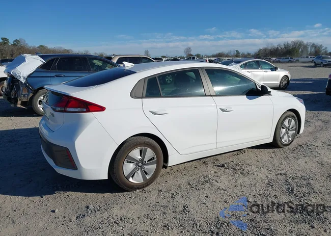 KMHC65LC2NU284967: 44046773