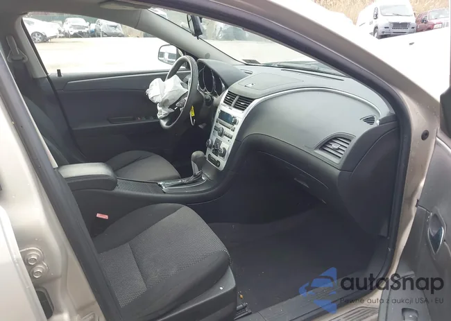 1G1ZC5E16BF217543: 44046955