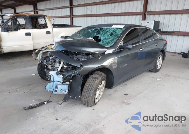 1G1ZB5ST8HF254031: 44046997