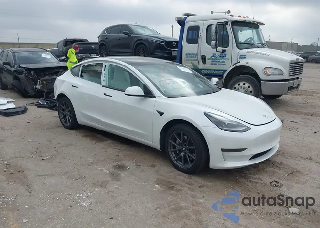 5YJ3E1EA3MF048329: 44047072