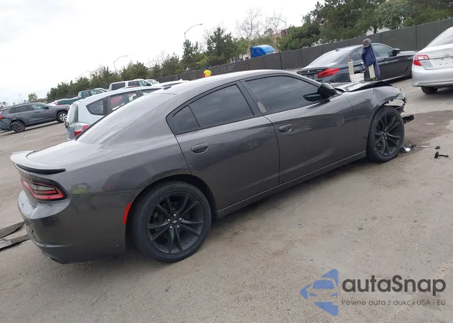 2C3CDXBG9JH297632: 44047116