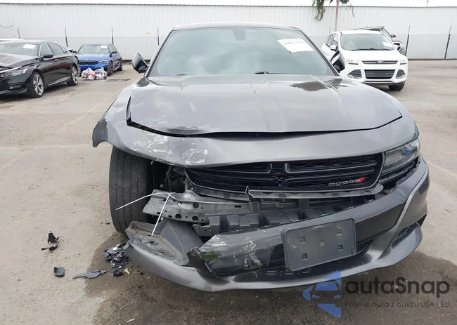 2C3CDXBG9JH297632: 44047116