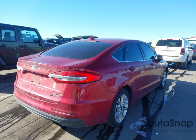 3FA6P0LU7KR206557: 44047152