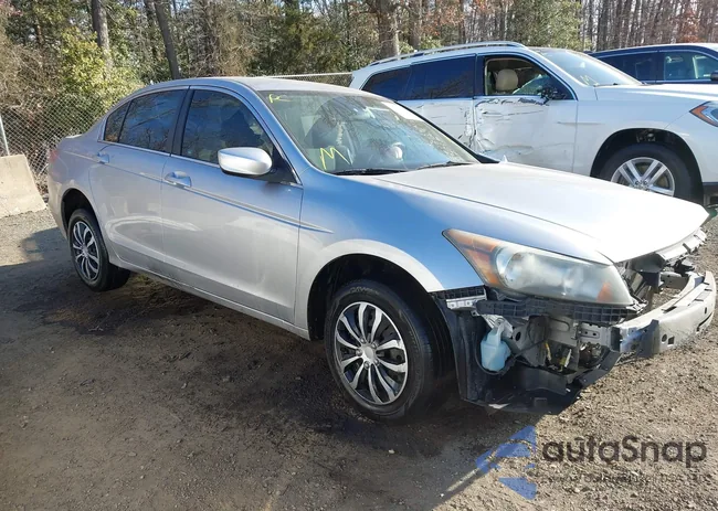 1HGCP2F39BA017318: 44047157