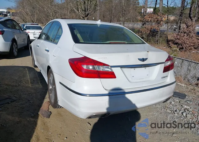 KMHGC4DD8EU265965: 44046310