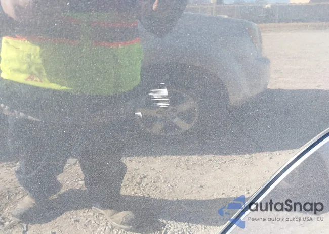 1C4PJLAK3CW180699: 44046385