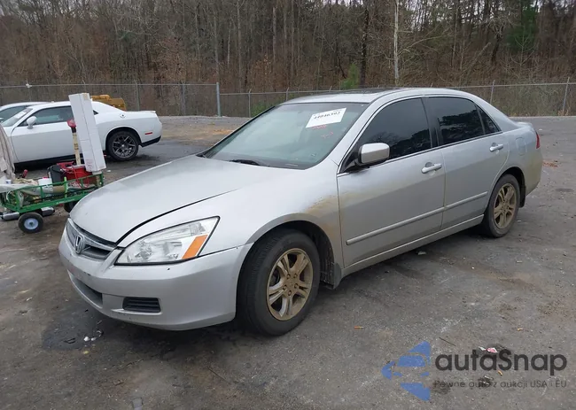 1HGCM56706A006923: 44046392