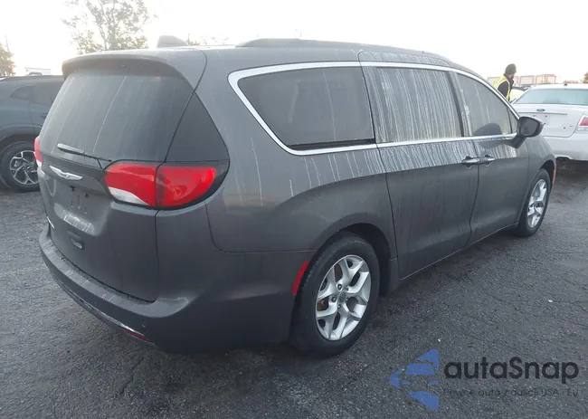 2C4RC1FG0JR126150: 44046446