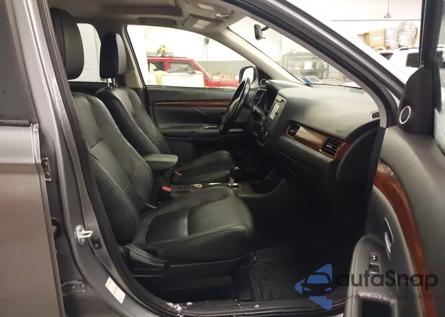 JA4AZ3A30EZ015812: 44046453