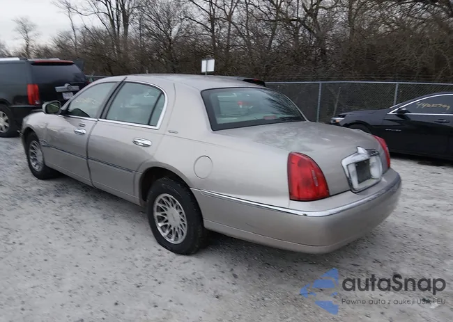 1LNHM82WX1Y633403: 44046523