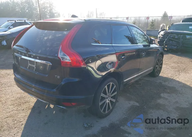 YV440MDK3F2702165: 44046608