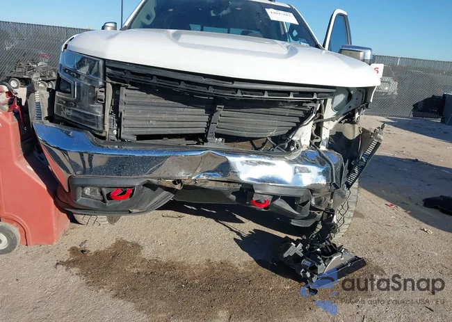 3GCUYDED5MG217932: 44047682