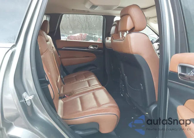 1C4RJFCG8CC174174: 44047753