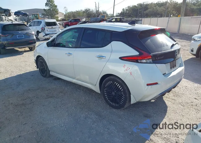 1N4CZ1CV9PC558542: 44047769